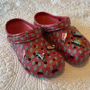 Vineyards Vines x CROCS Sz 9 Christmas Crocs